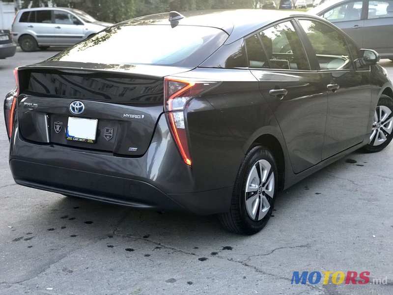 2016' Toyota Prius photo #3