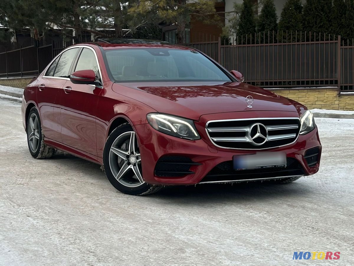 2017' Mercedes-Benz E-Class photo #1