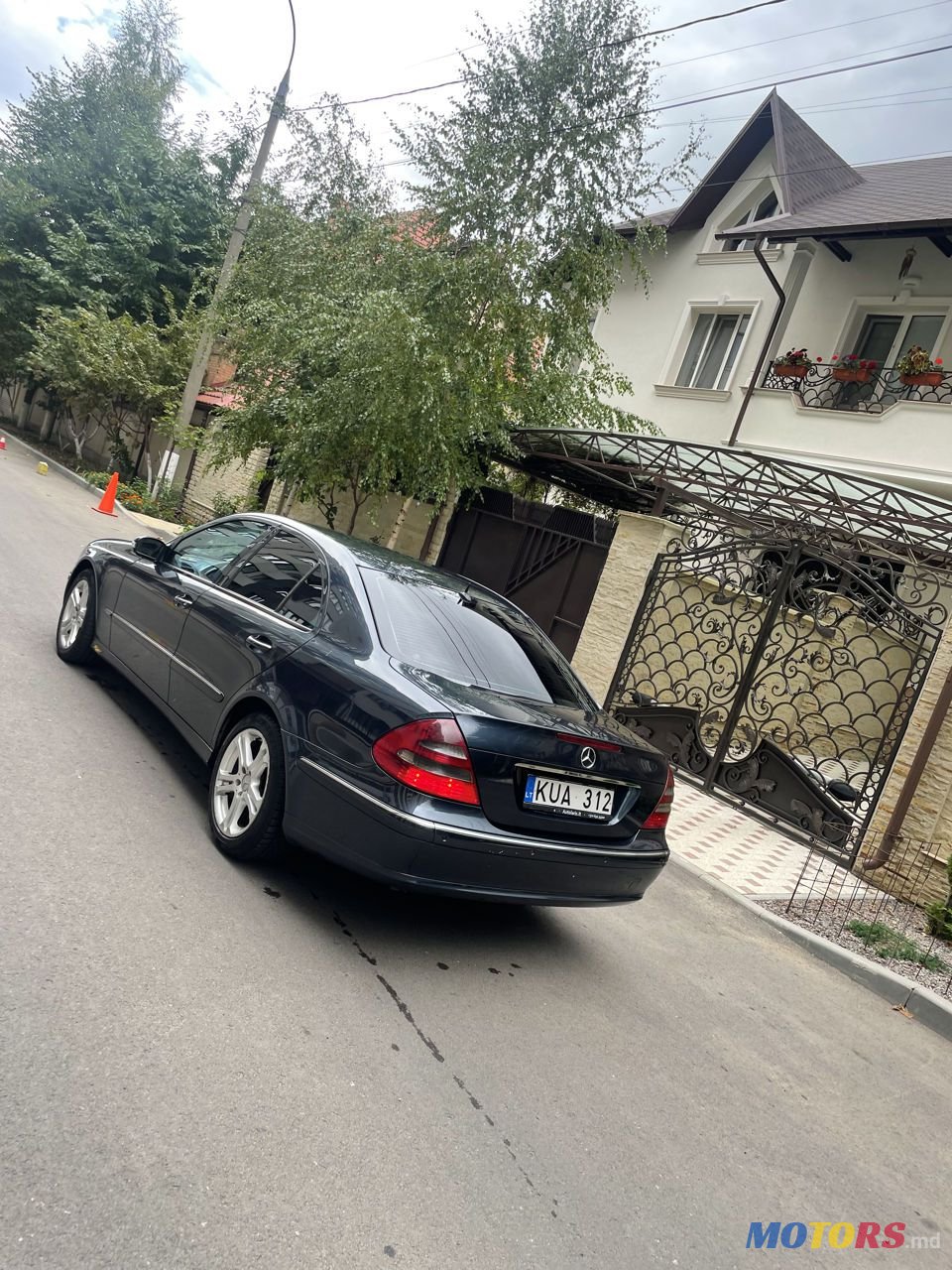 2004' Mercedes-Benz E Класс photo #1