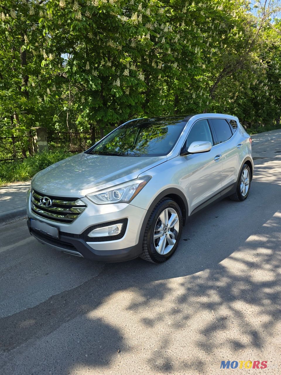 2012' Hyundai Santa Fe photo #1
