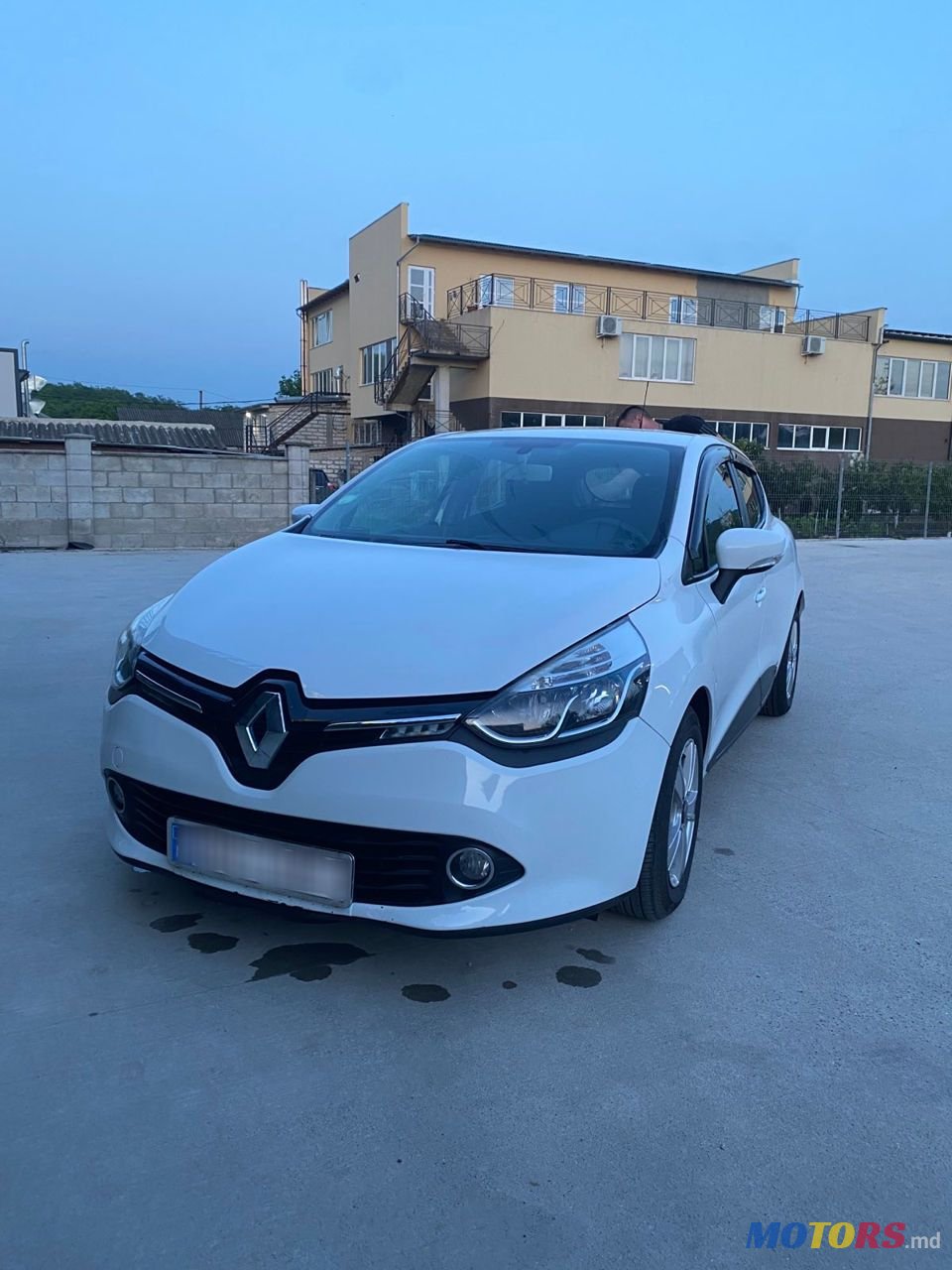 2013' Renault Clio photo #1