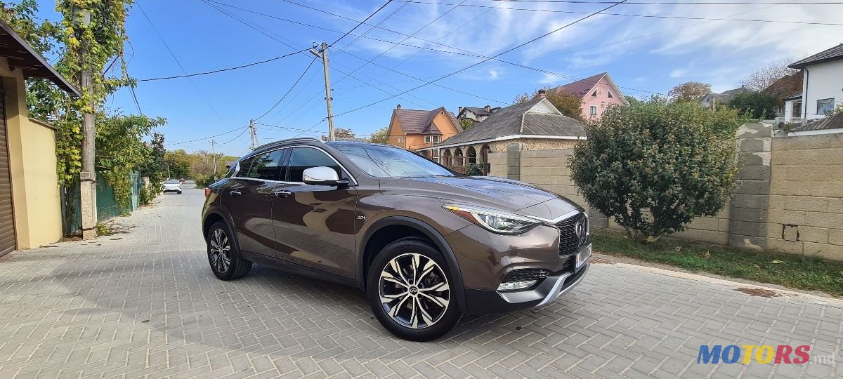 2016' Infiniti QX30 photo #4