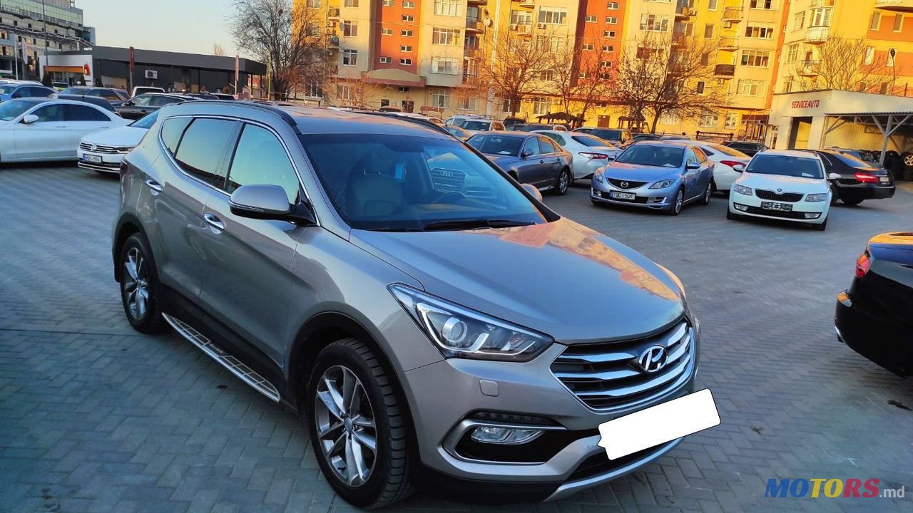 2017' Hyundai Santa Fe photo #1