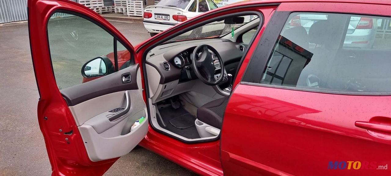 2009' Peugeot 308 photo #3