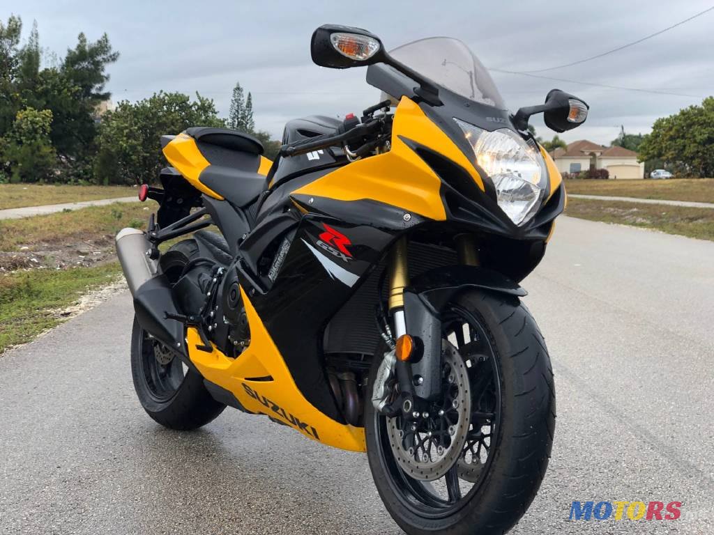 2017' Suzuki 750cc photo #3