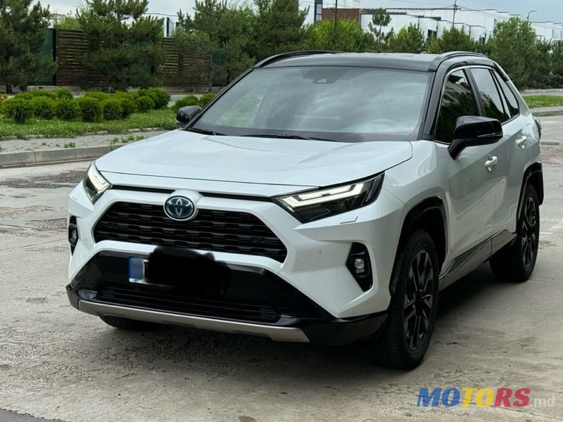 2023' Toyota RAV4 photo #2