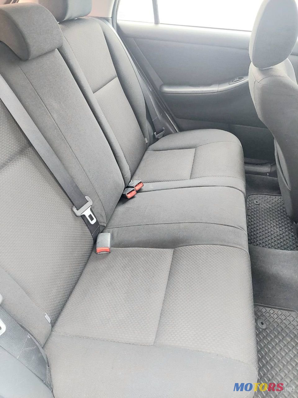 2005' Toyota Corolla photo #5