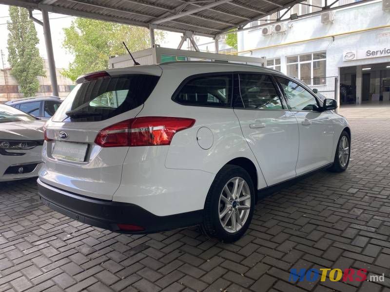 2017' Ford Focus photo #4