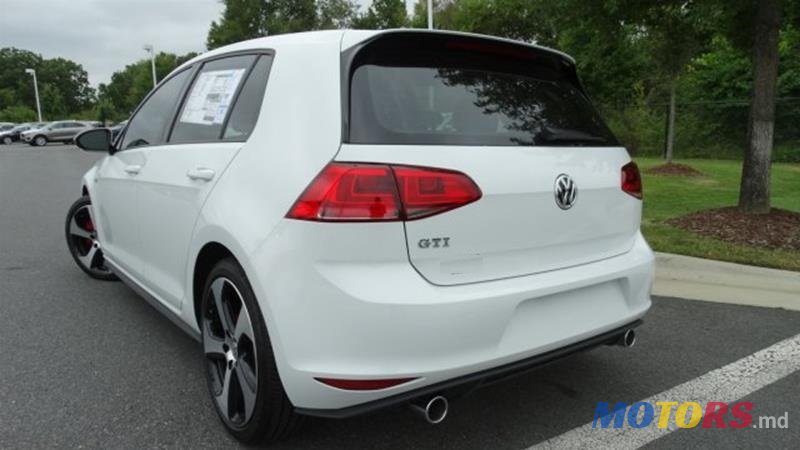 2017' Volkswagen Golf GTI photo #3