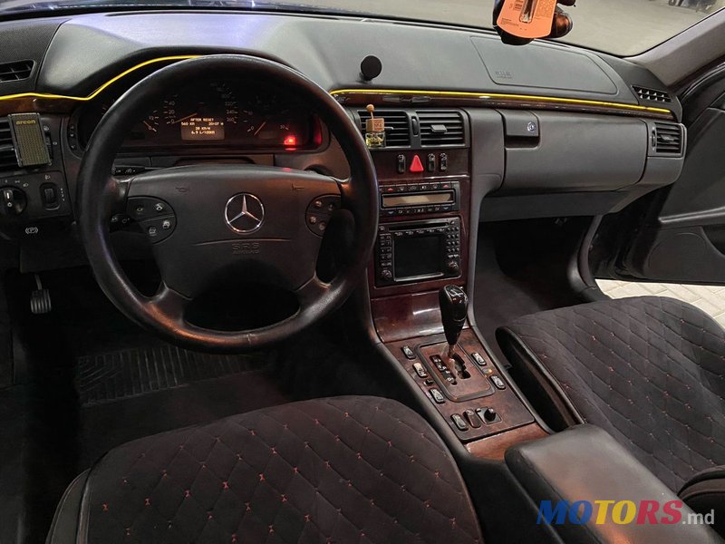 2001' Mercedes-Benz E Класс photo #6