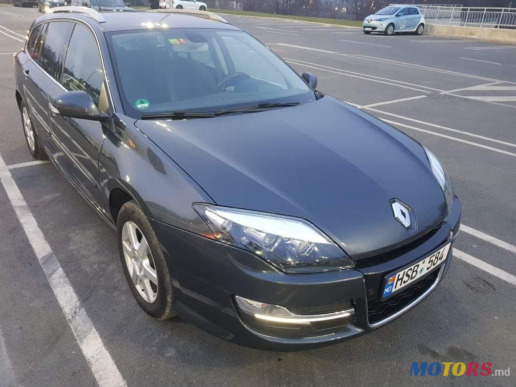 2014' Renault Laguna photo #3