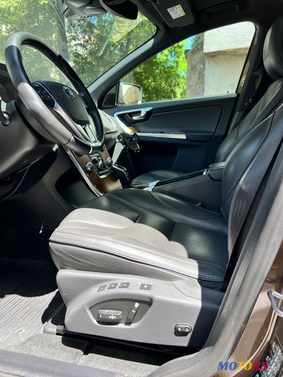 2016' Volvo XC60 photo #6