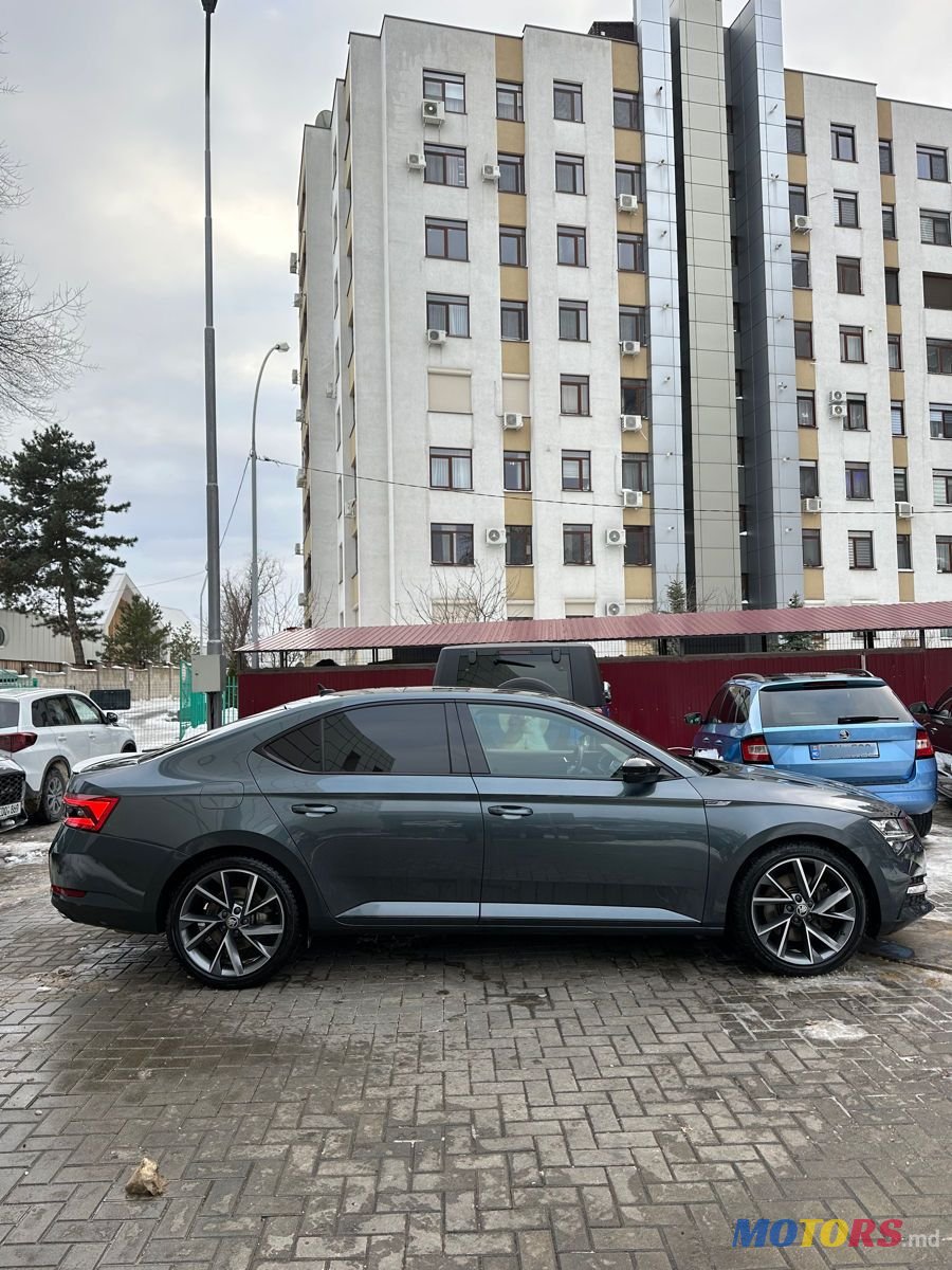 2020' Skoda Superb photo #4