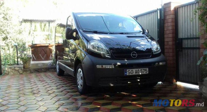 2003' Opel Vivaro photo #1