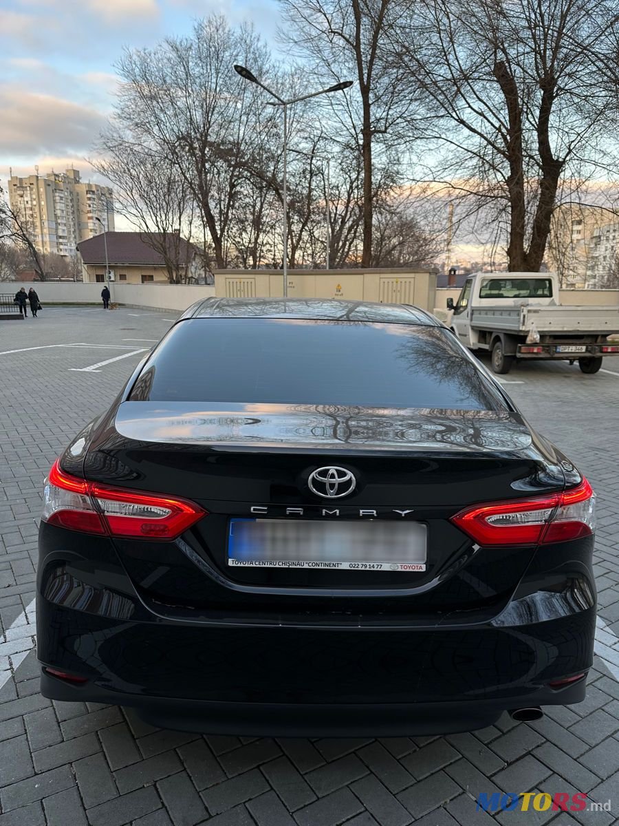 2018' Toyota Camry photo #2