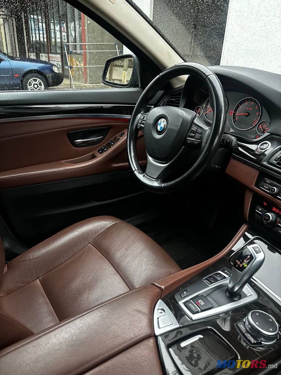 2015' BMW 5 Series photo #4