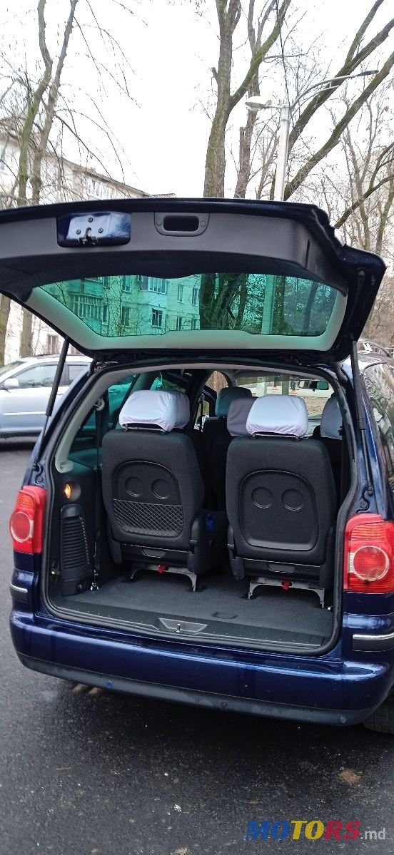 2005' Volkswagen Sharan photo #3