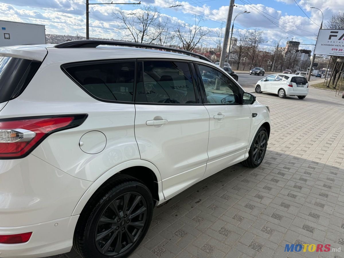 2017' Ford Kuga photo #5