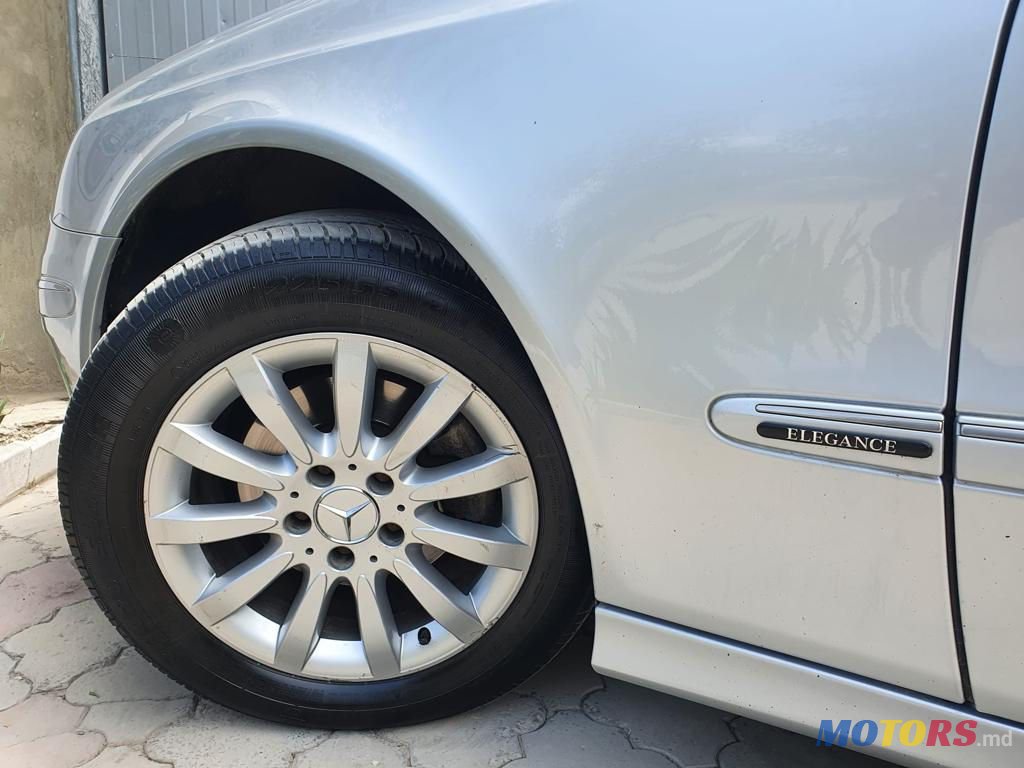 2006' Mercedes-Benz E Класс photo #6