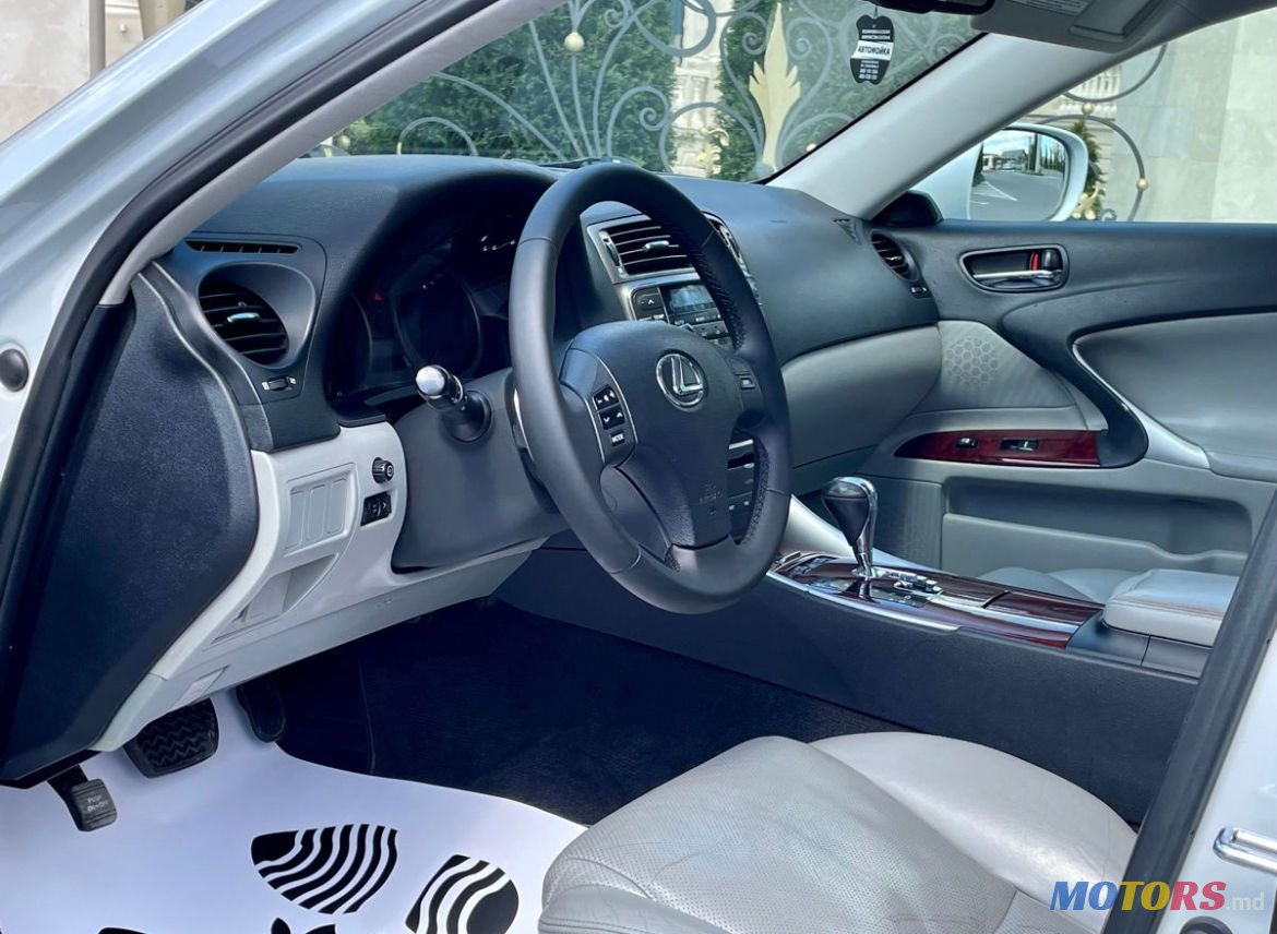 2007' Lexus Is Series photo #6