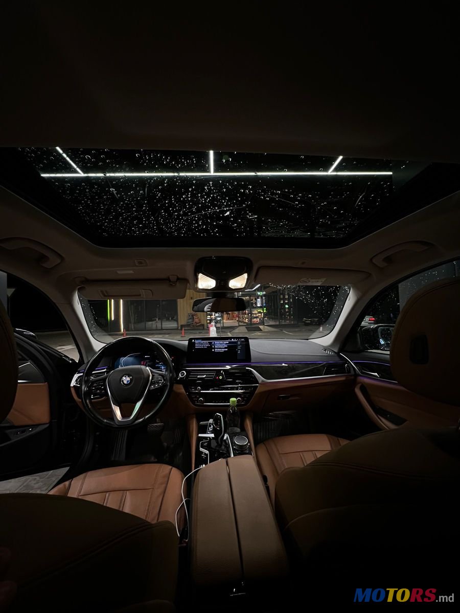 2021' BMW 5 Series photo #6