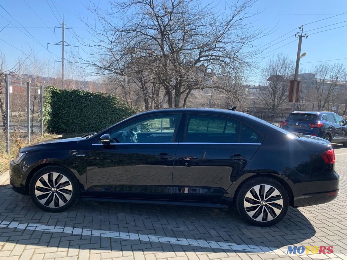 2014' Volkswagen Jetta photo #3