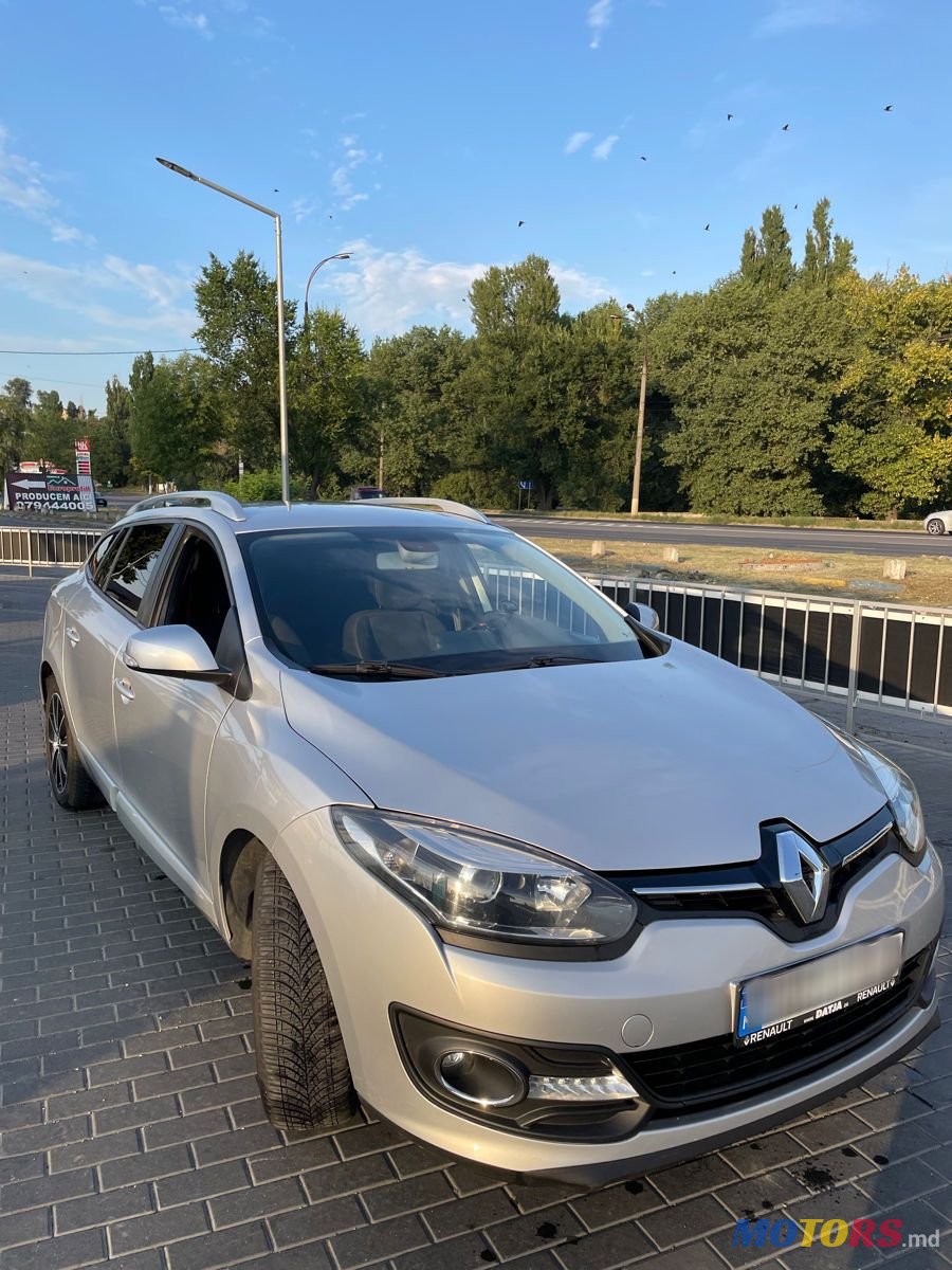 2014' Renault Megane photo #2