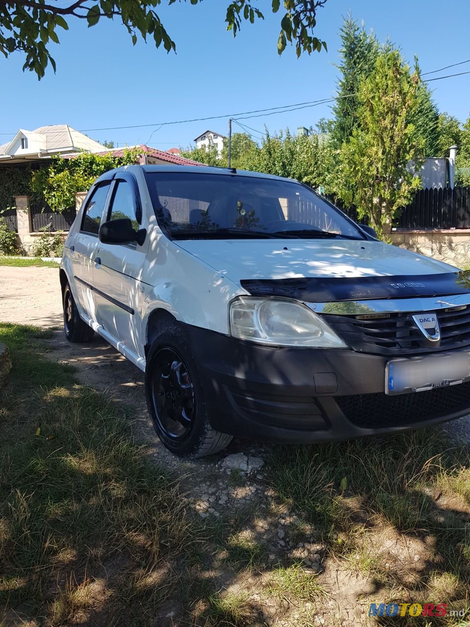 2010' Dacia Logan photo #2