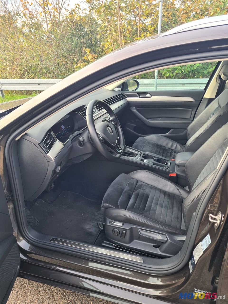 2018' Volkswagen Passat photo #4