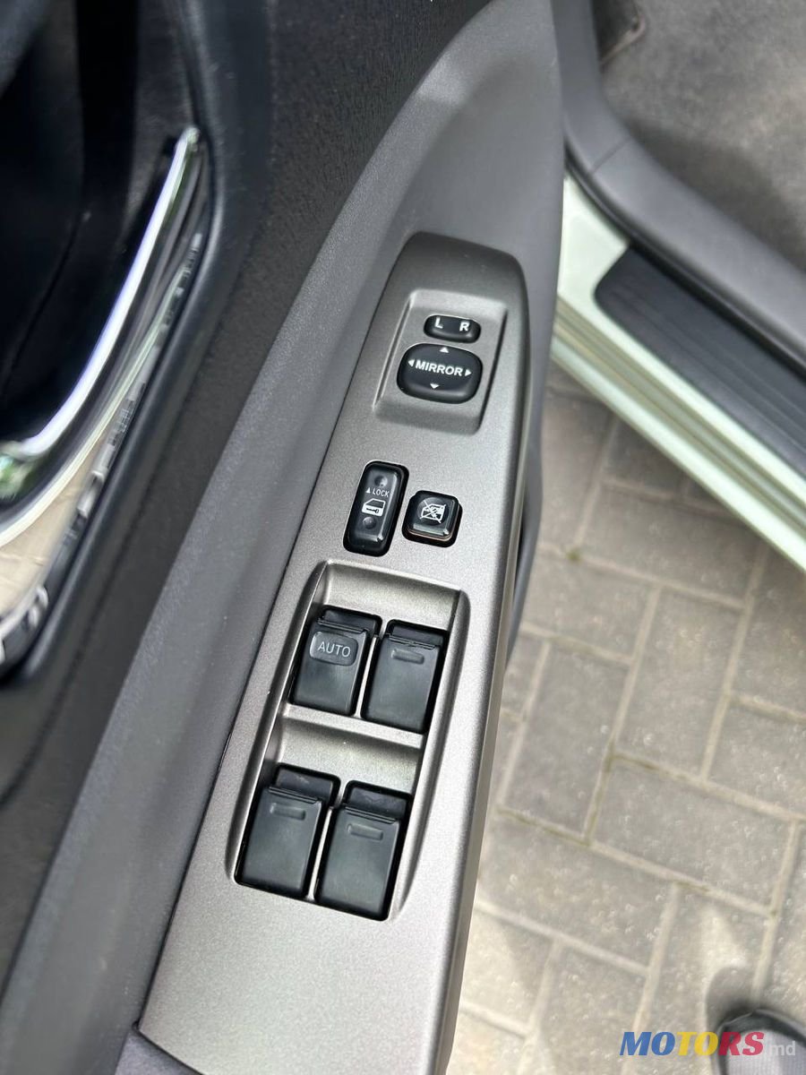 2008' Toyota Prius photo #5