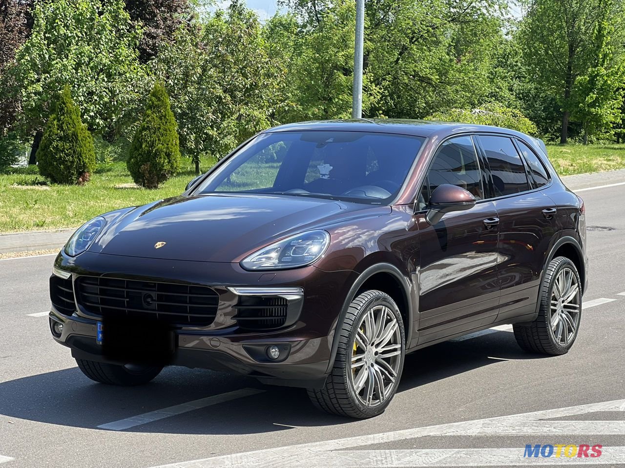 2016' Porsche Cayenne photo #2