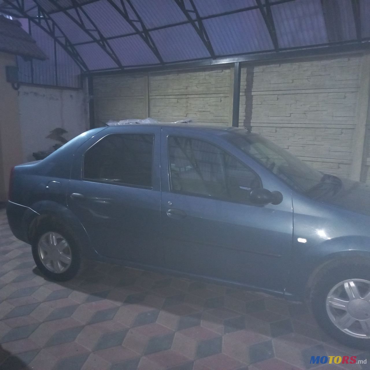 2008' Dacia Logan photo #2