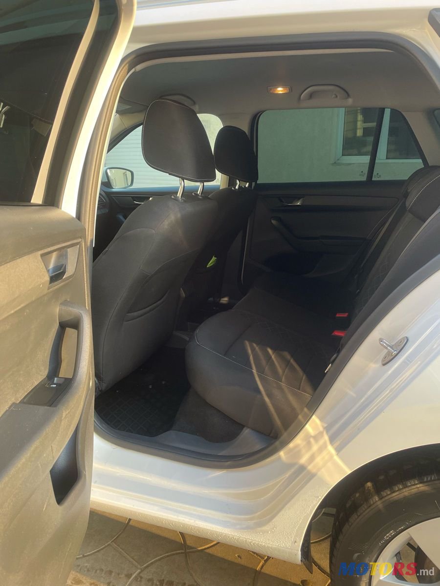 2015' Skoda Fabia photo #6