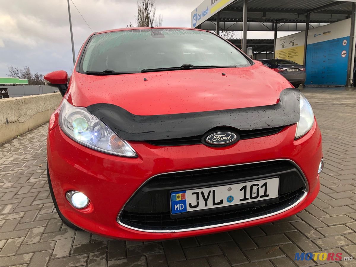 2010' Ford Fiesta photo #2