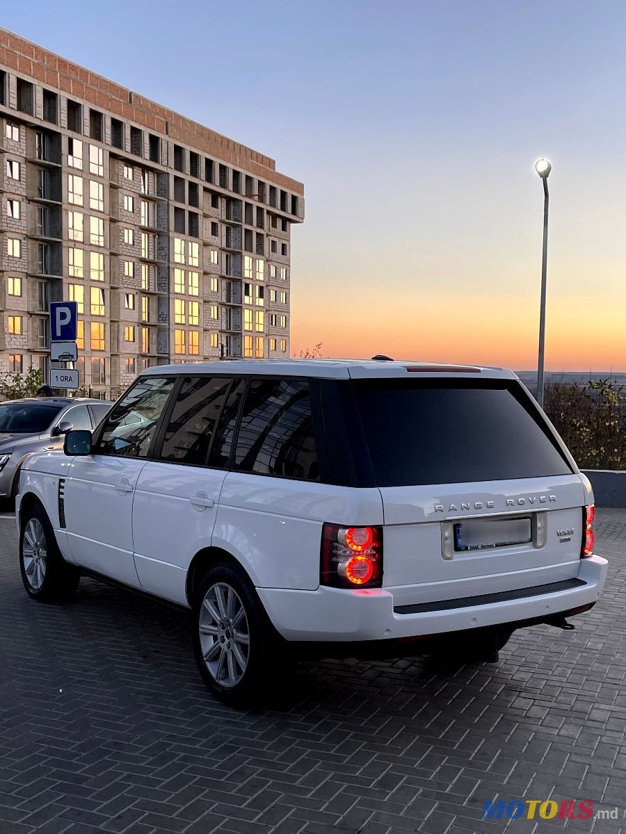 2011' Land Rover Range Rover photo #3