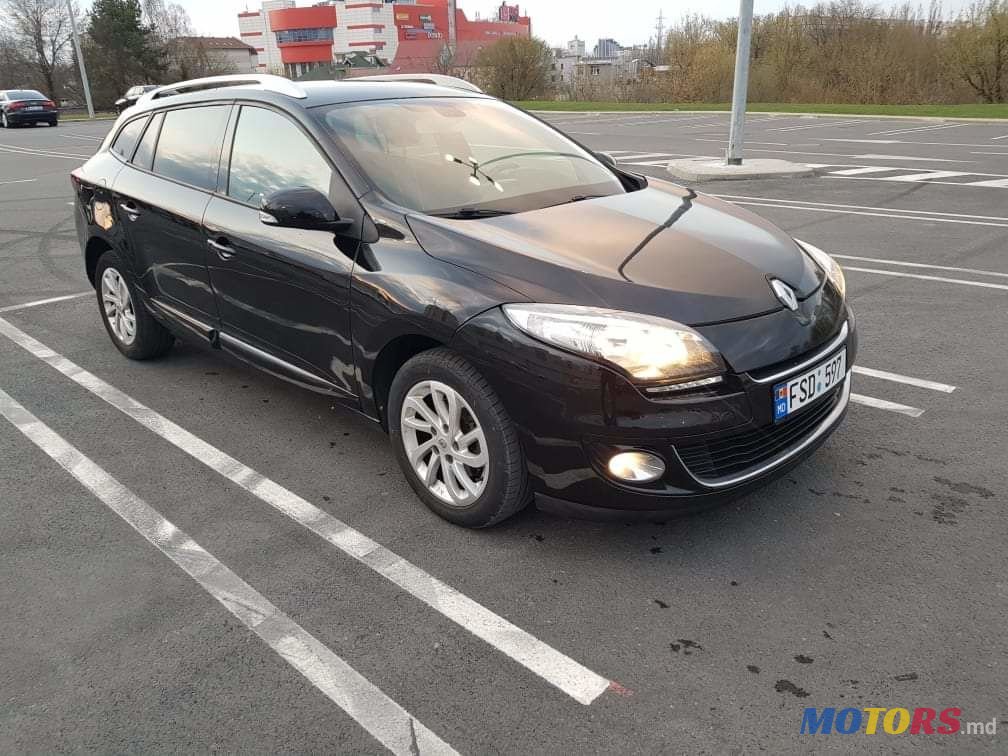 2013' Renault Megane photo #2