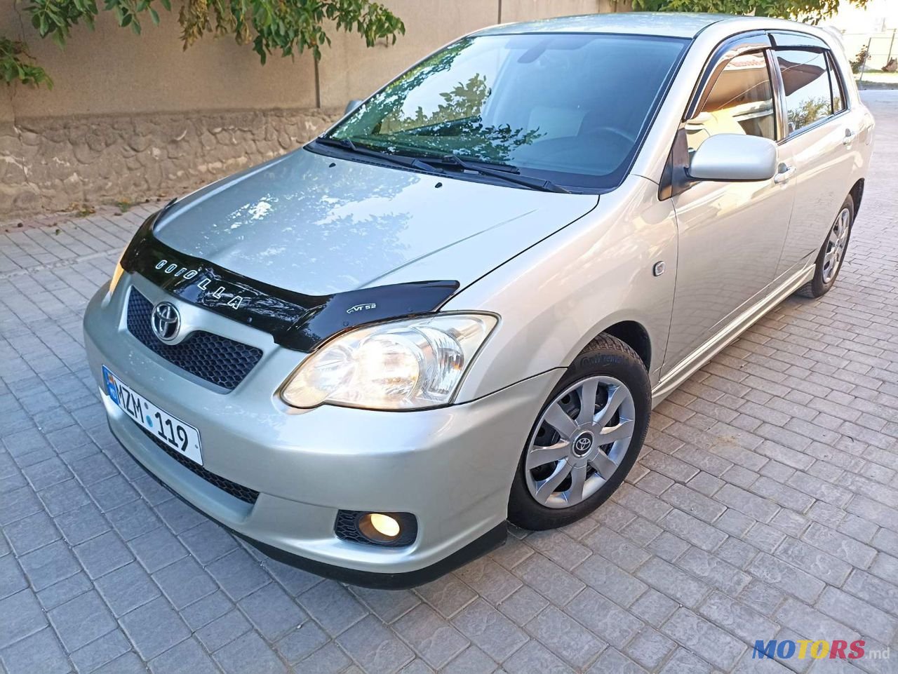 2005' Toyota Corolla photo #1