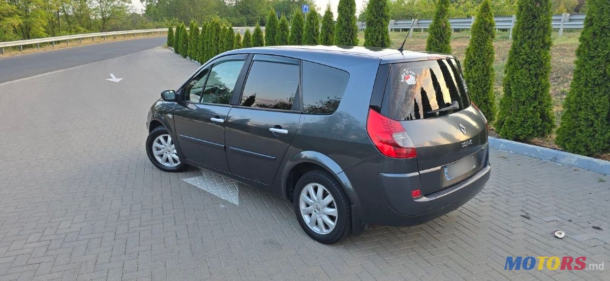 2009' Renault Grand Scenic photo #3