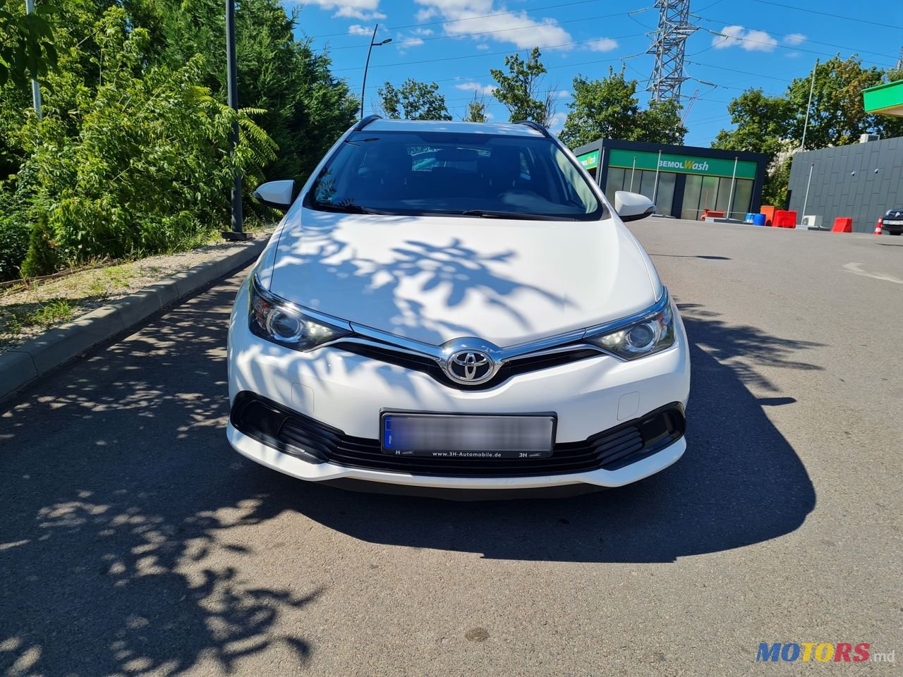 2016' Toyota Auris photo #1