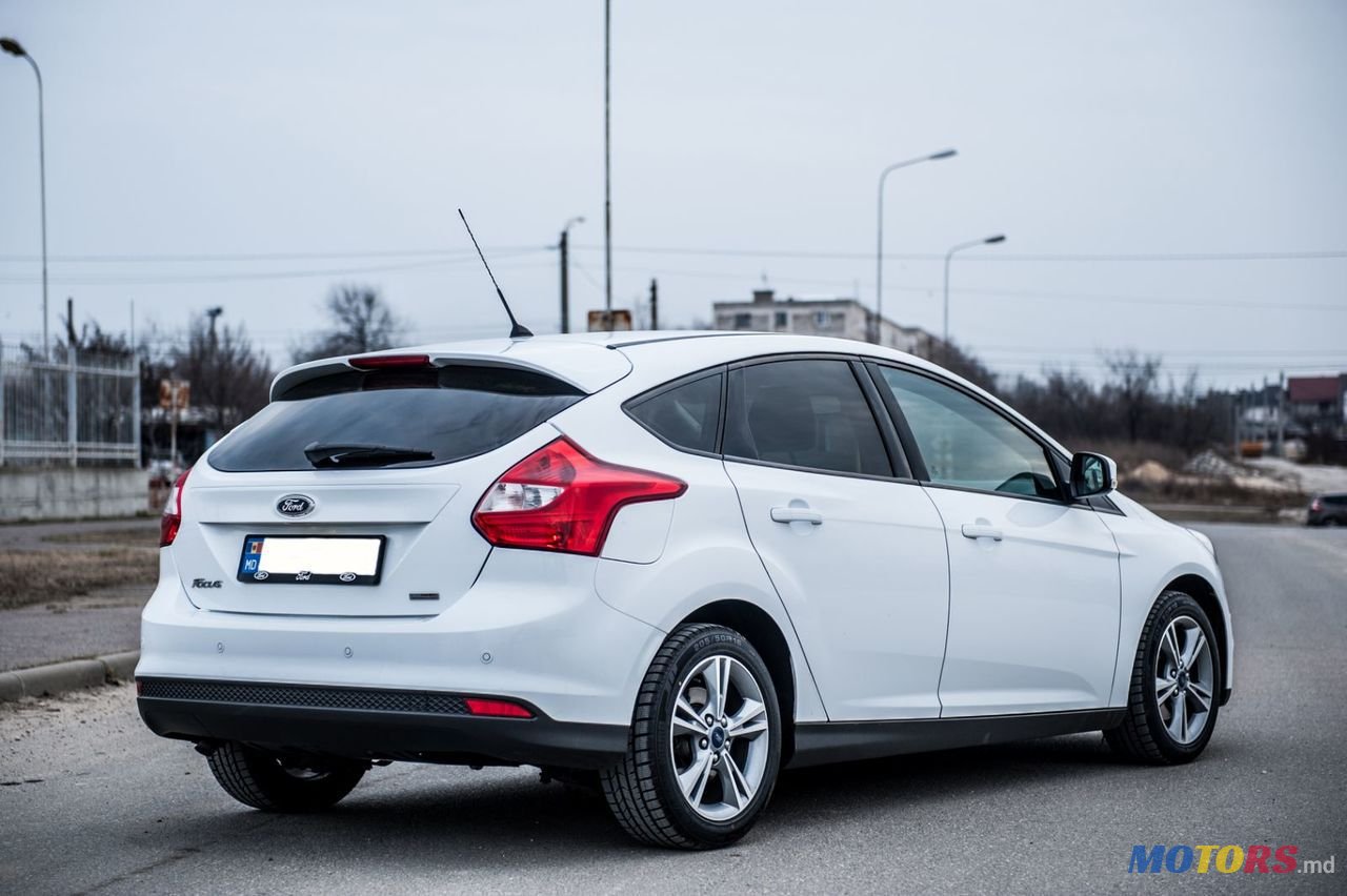 2013' Ford Focus photo #4