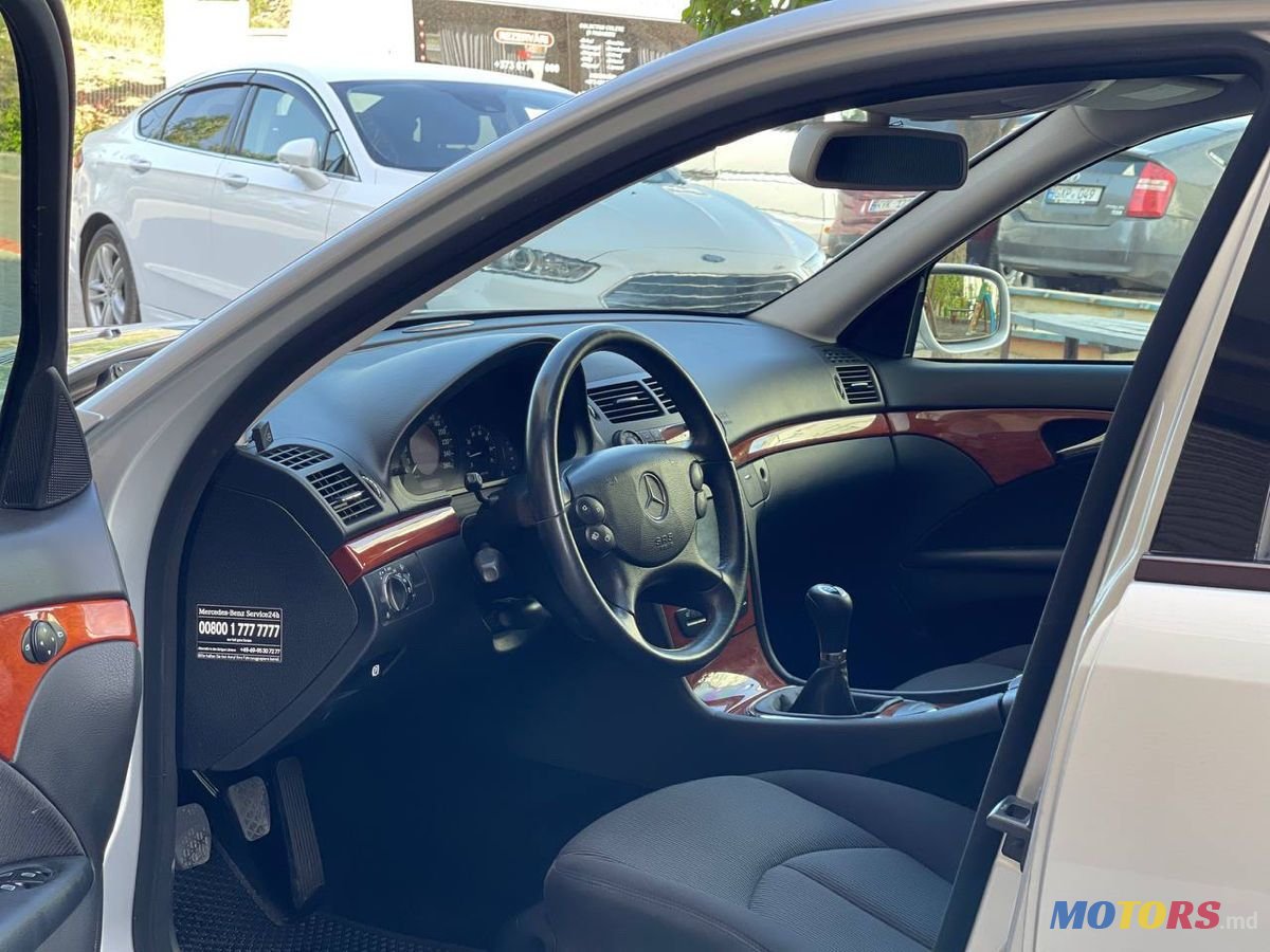 2007' Mercedes-Benz E-Class photo #5