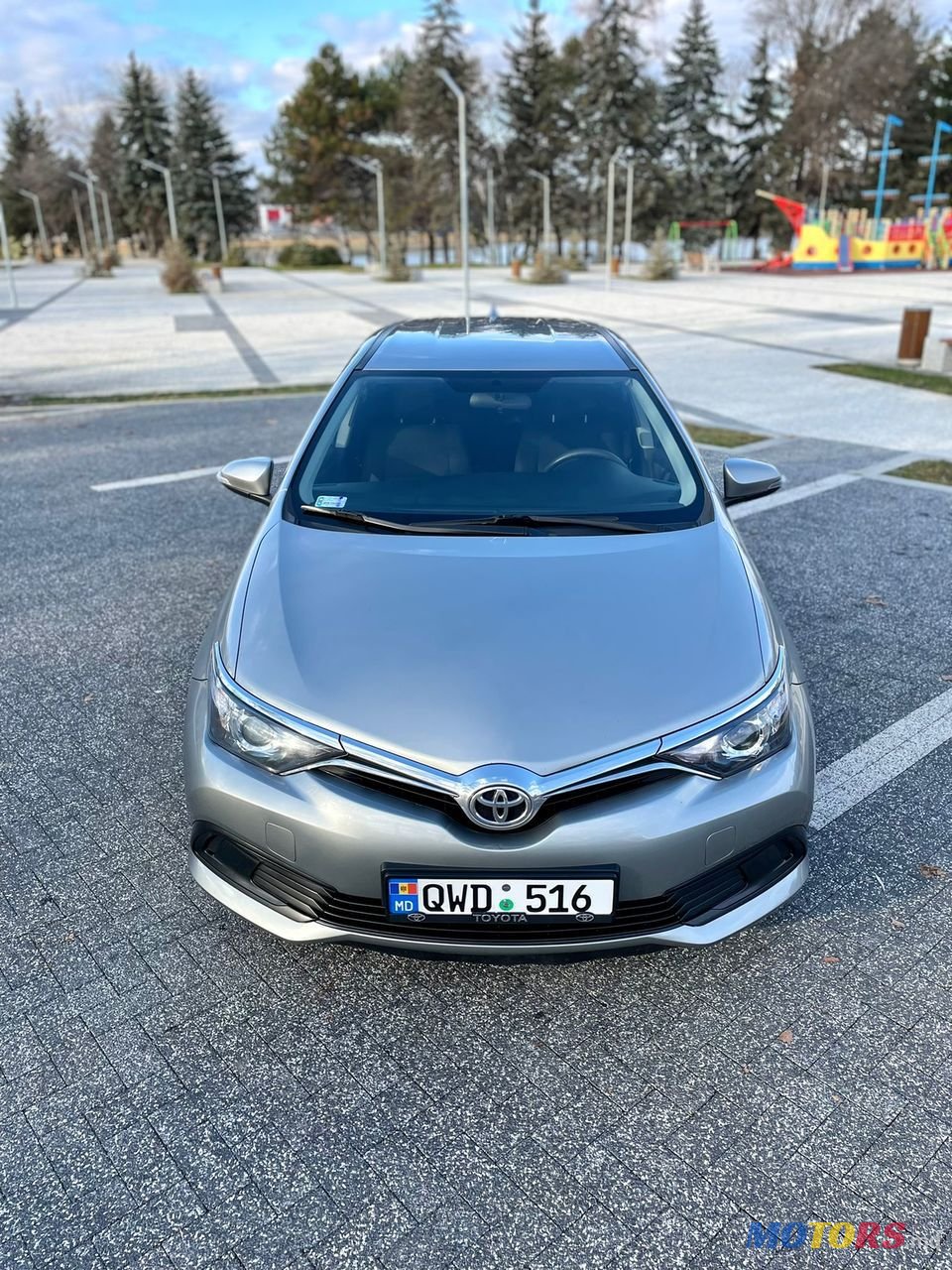 2015' Toyota Auris photo #2