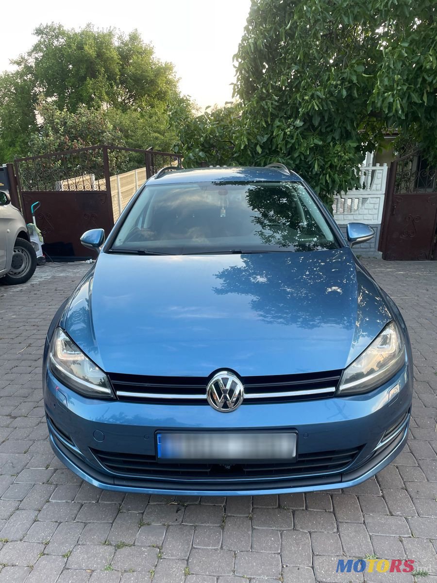 2015' Volkswagen Golf photo #2