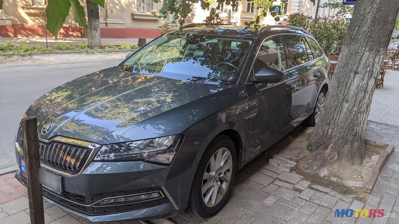2020' Skoda Superb photo #1