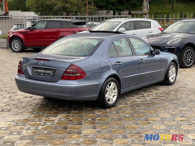 2004' Mercedes-Benz E photo #6