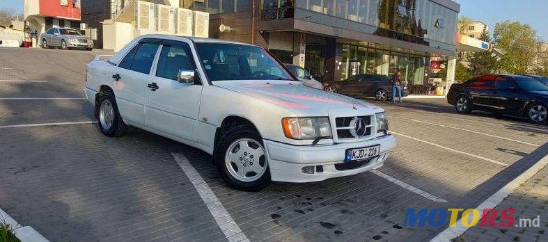 1992' Mercedes-Benz 124 photo #1