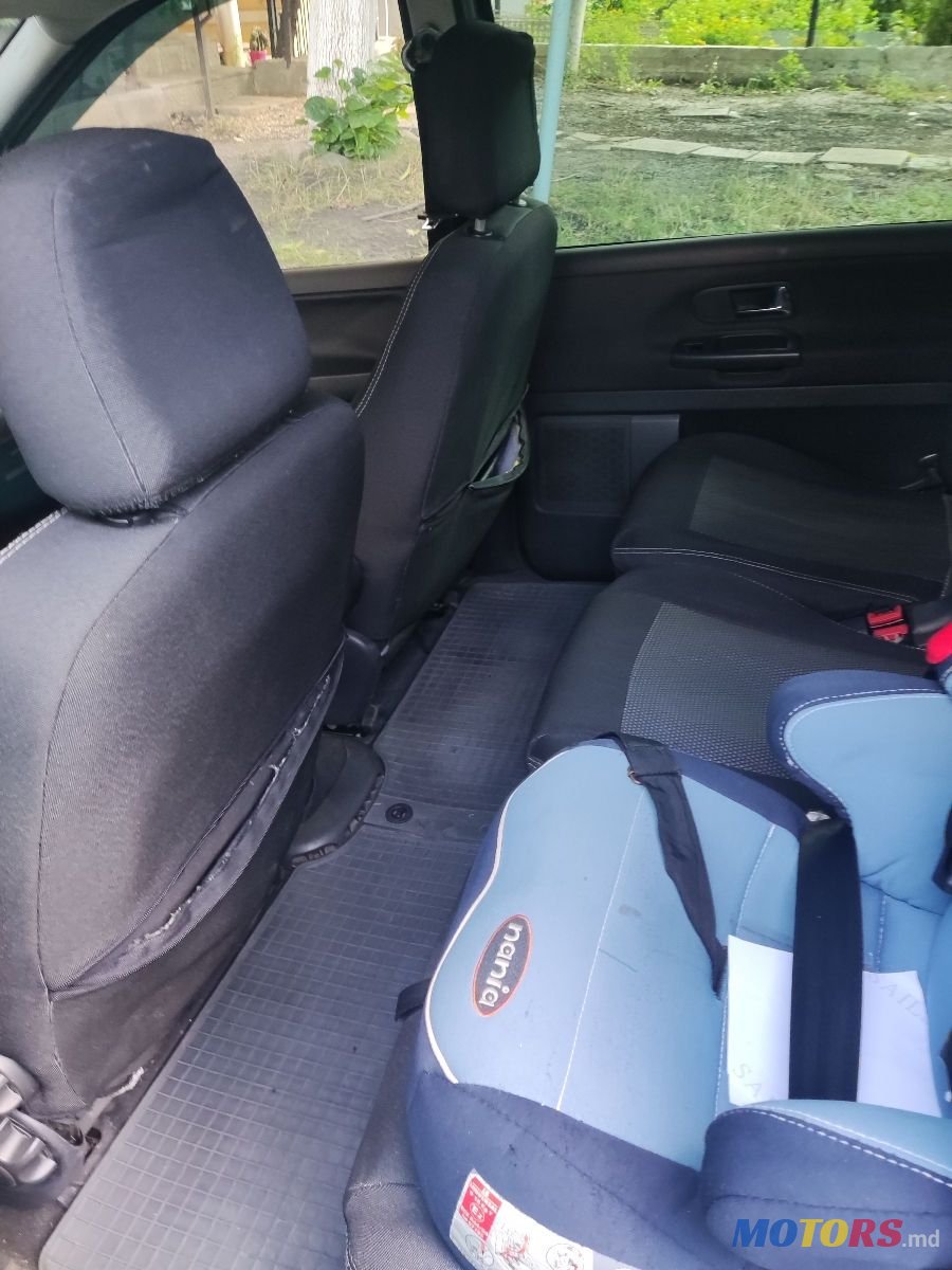 2008' Volkswagen Sharan photo #5