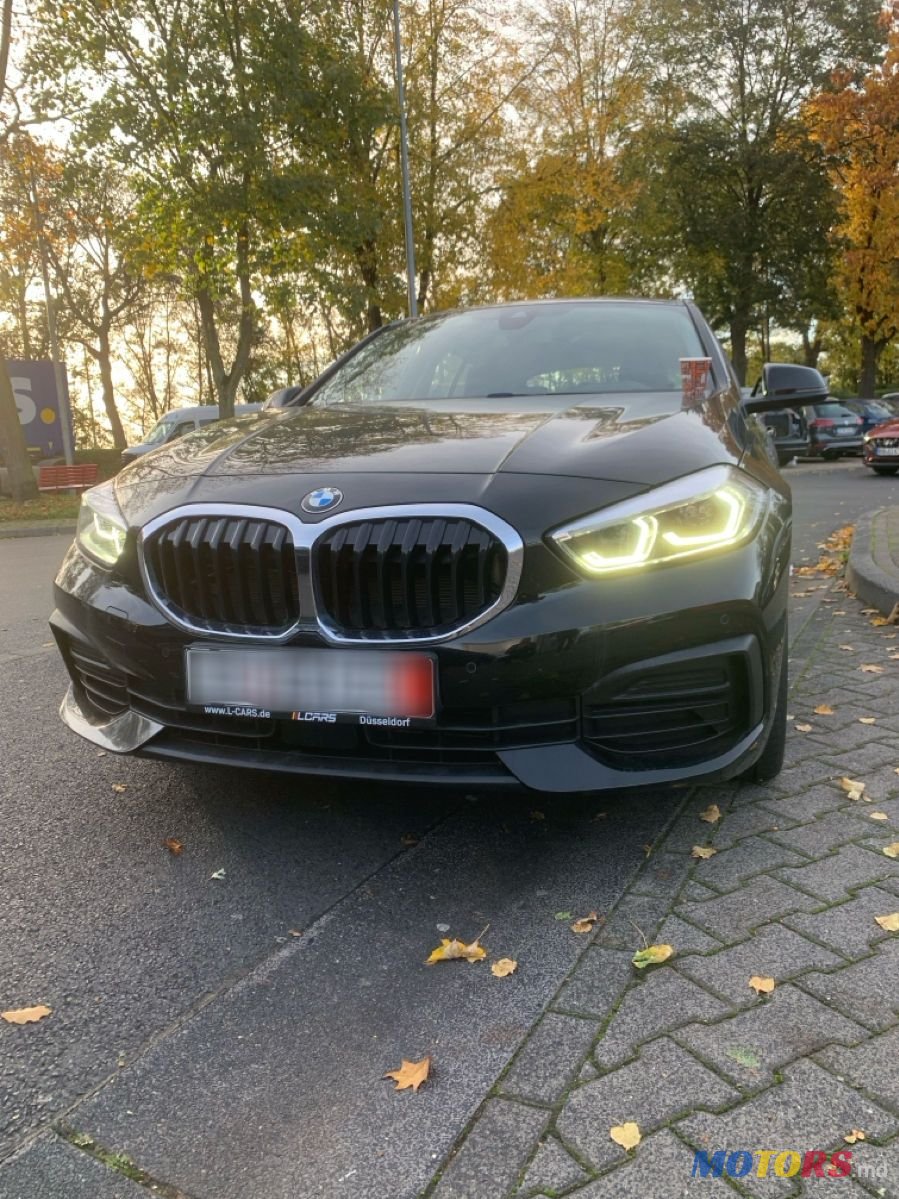 2021' BMW 1 Series photo #2