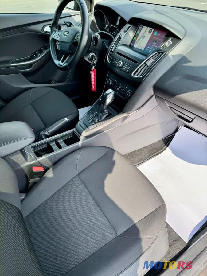 2016' Ford Focus photo #3