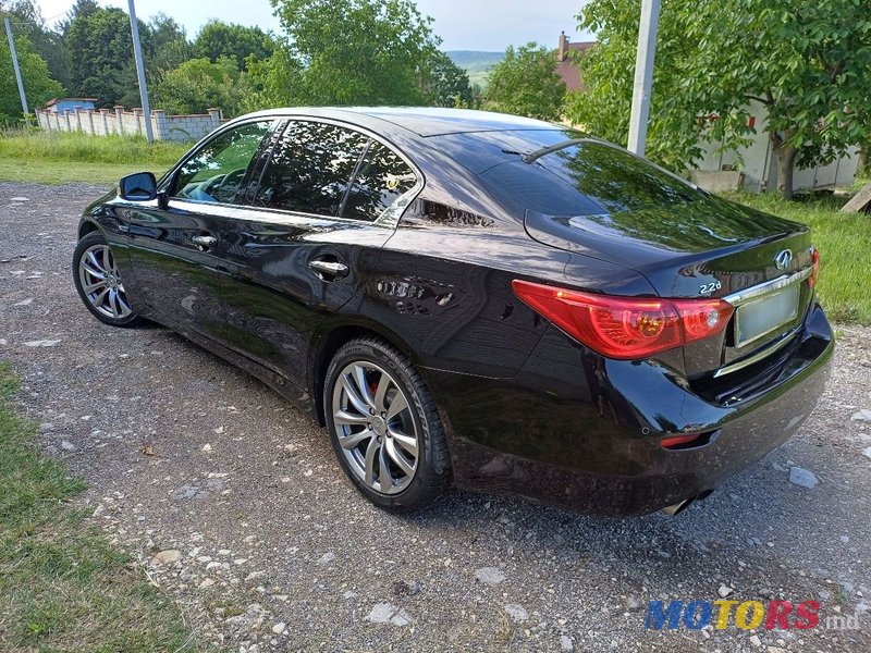 2016' Infiniti Q50 photo #6